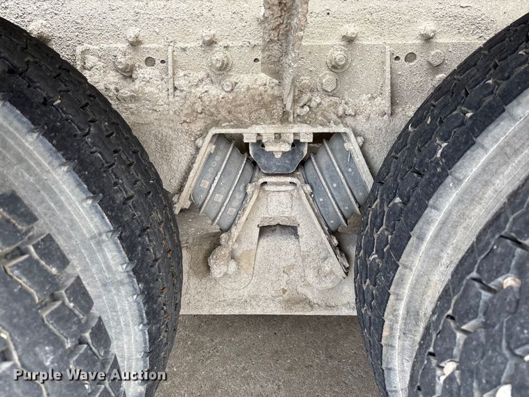 image for item FB3317 2002 Sterling L8500 ready mix truck