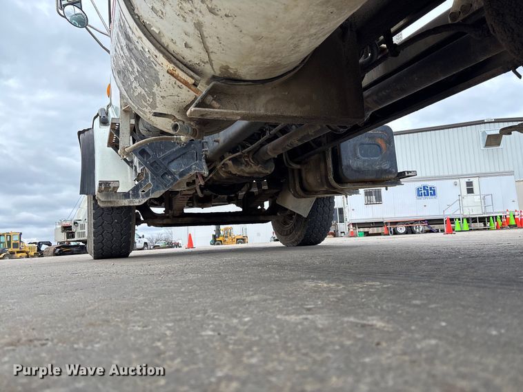 image for item FB3317 2002 Sterling L8500 ready mix truck