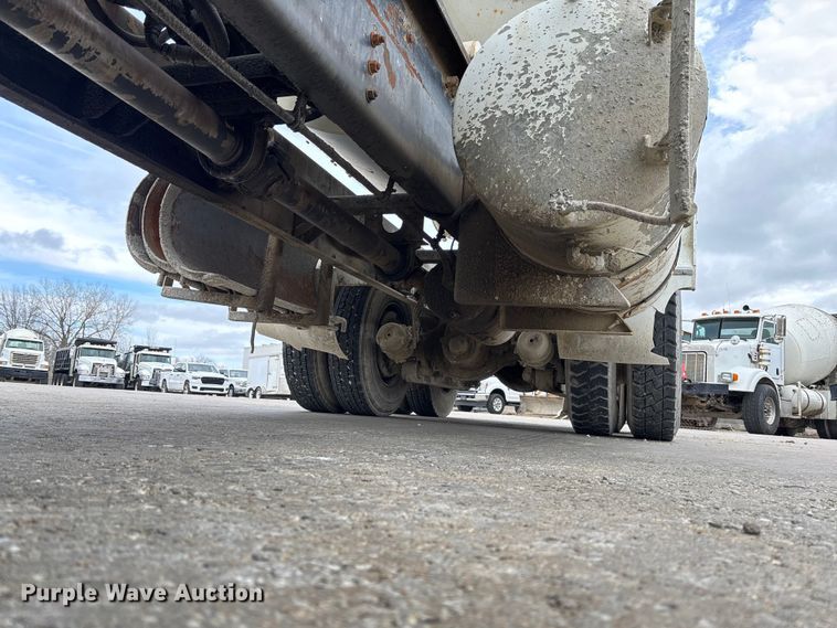 image for item FB3317 2002 Sterling L8500 ready mix truck