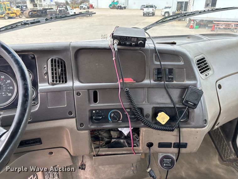 image for item FB3317 2002 Sterling L8500 ready mix truck