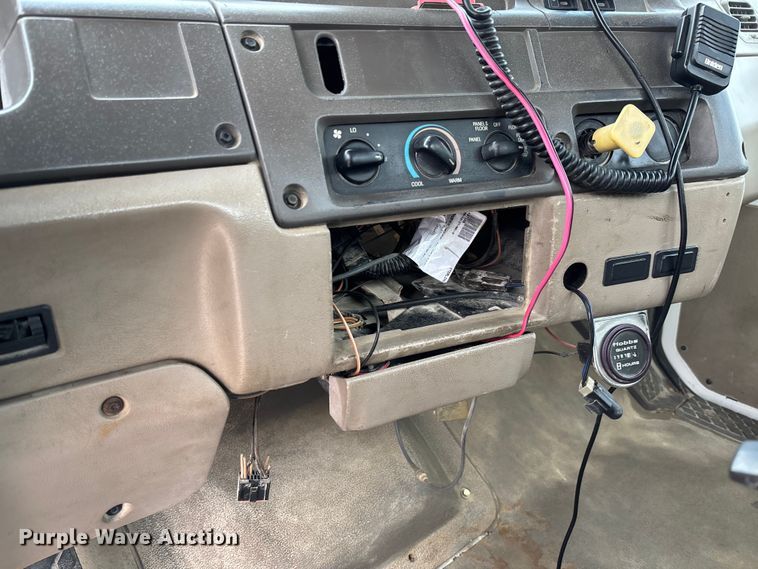 image for item FB3317 2002 Sterling L8500 ready mix truck