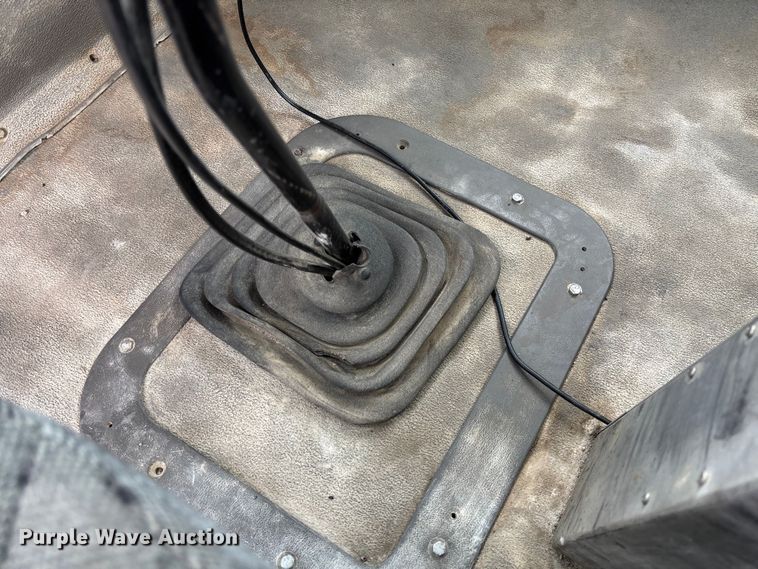 image for item FB3317 2002 Sterling L8500 ready mix truck