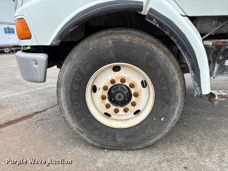 image for item FB3317 2002 Sterling L8500 ready mix truck