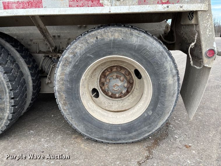 image for item FB3317 2002 Sterling L8500 ready mix truck