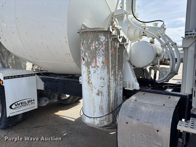 image for item FB3318 2014 Volvo VHD ready mix truck