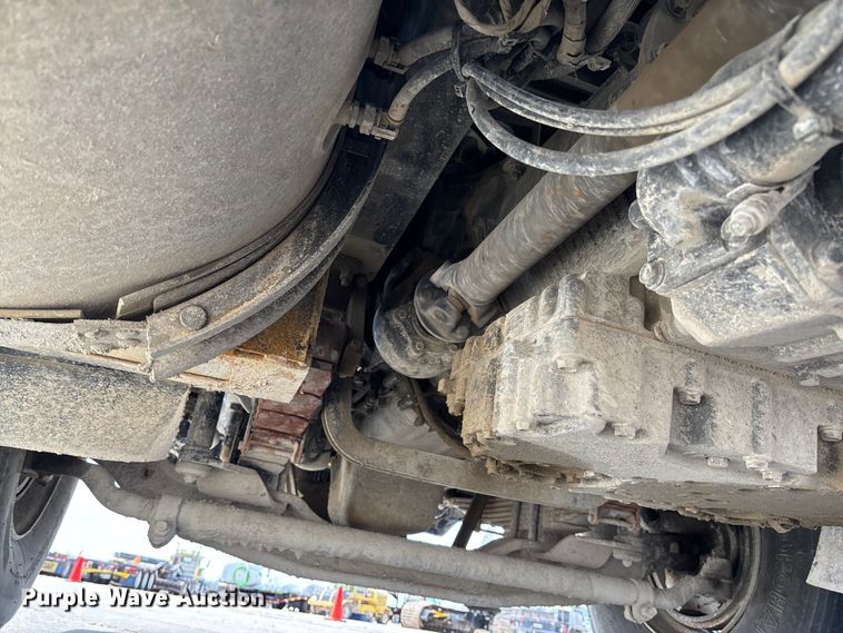 image for item FB3318 2014 Volvo VHD ready mix truck