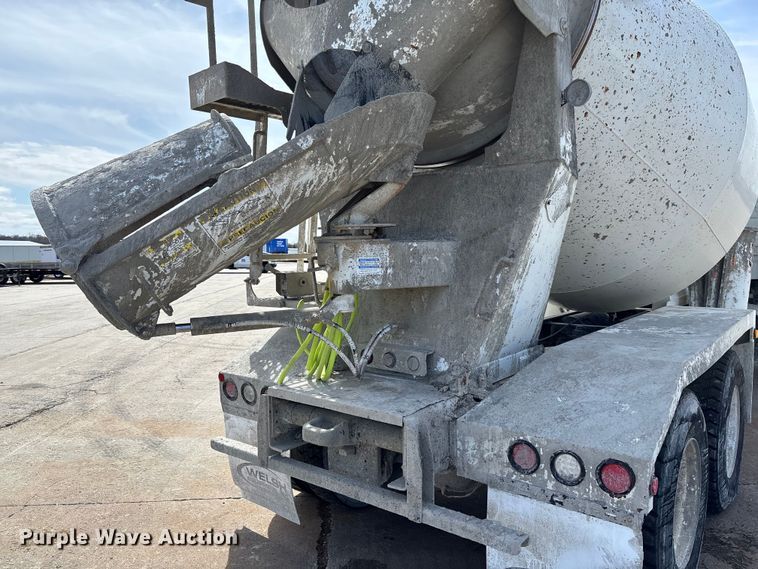 image for item FB3318 2014 Volvo VHD ready mix truck
