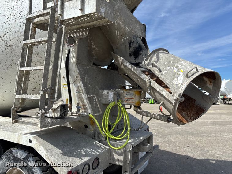 image for item FB3318 2014 Volvo VHD ready mix truck