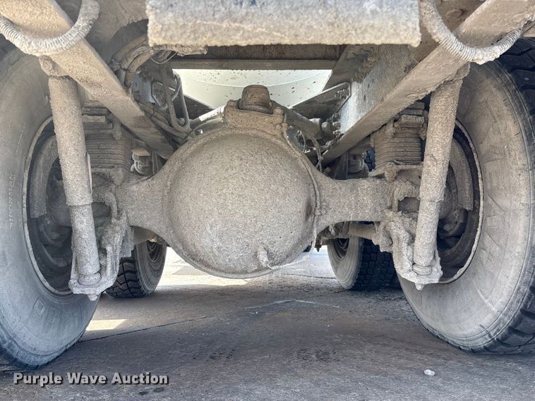 image for item FB3318 2014 Volvo VHD ready mix truck