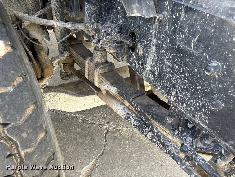 image for item FB3318 2014 Volvo VHD ready mix truck