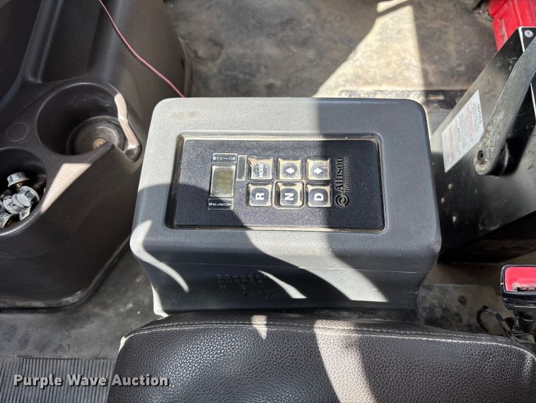 image for item FB3318 2014 Volvo VHD ready mix truck