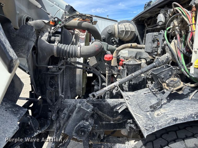 image for item FB3318 2014 Volvo VHD ready mix truck