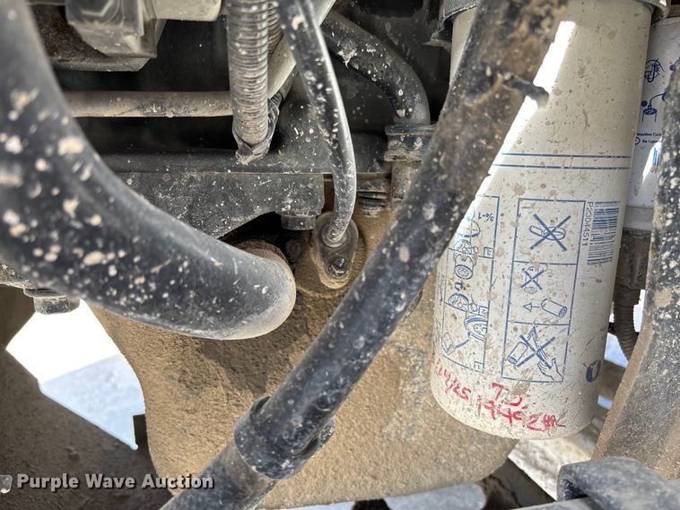 image for item FB3318 2014 Volvo VHD ready mix truck