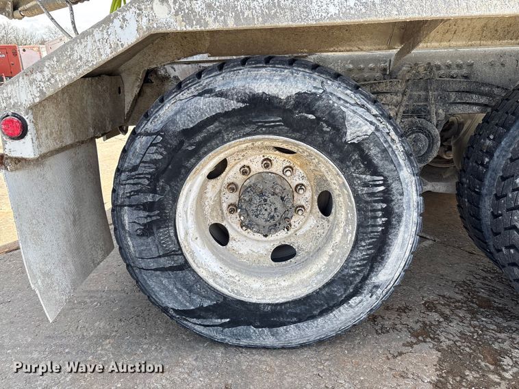 image for item FB3318 2014 Volvo VHD ready mix truck