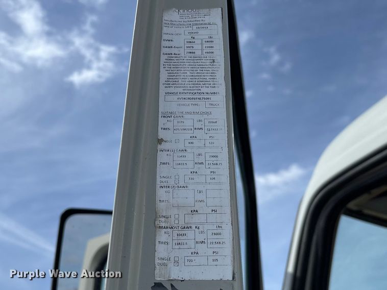 image for item FB3318 2014 Volvo VHD ready mix truck