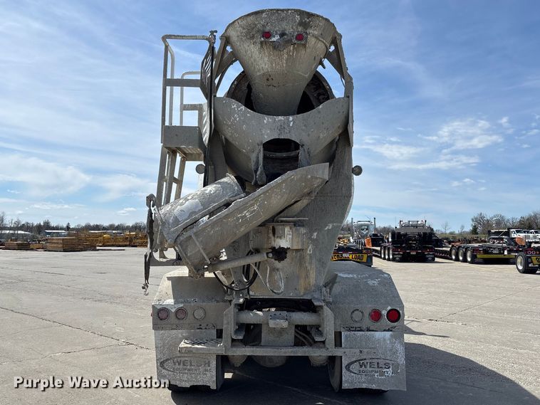 image for item FB3319 2007 Sterling L9500 ready mix truck