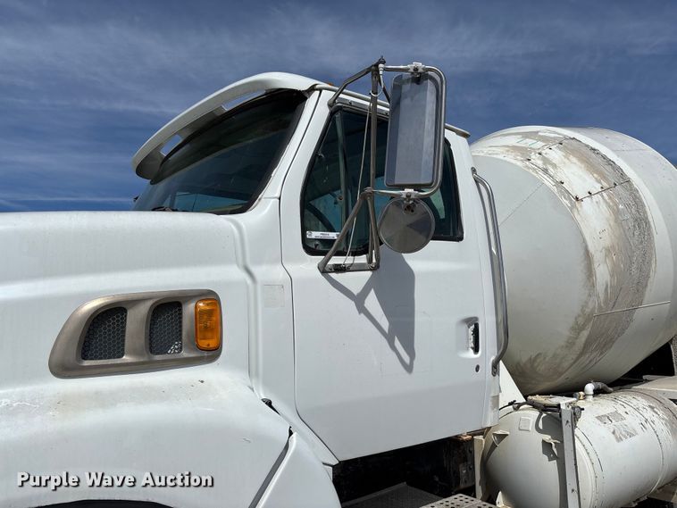 image for item FB3319 2007 Sterling L9500 ready mix truck