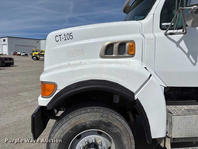 image for item FB3319 2007 Sterling L9500 ready mix truck