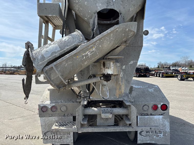 image for item FB3319 2007 Sterling L9500 ready mix truck