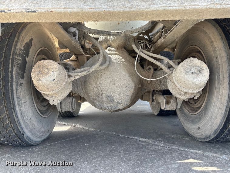 image for item FB3319 2007 Sterling L9500 ready mix truck