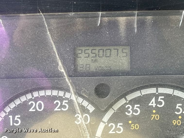 image for item FB3319 2007 Sterling L9500 ready mix truck