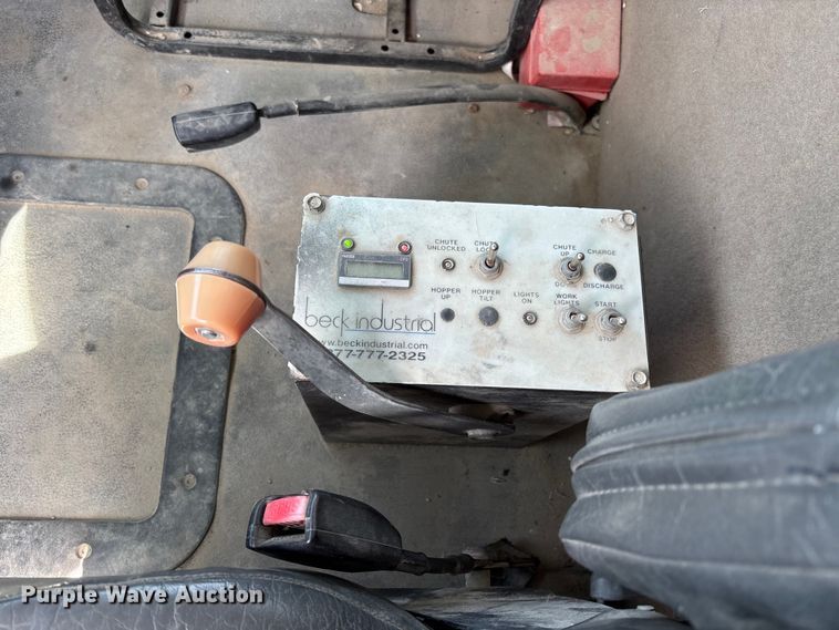 image for item FB3319 2007 Sterling L9500 ready mix truck