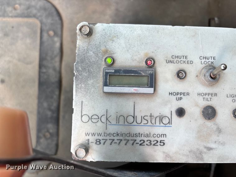 image for item FB3319 2007 Sterling L9500 ready mix truck