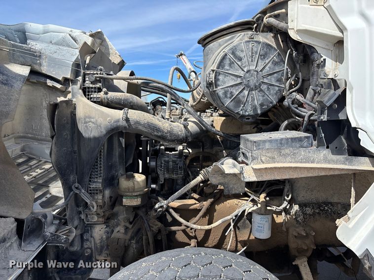 image for item FB3319 2007 Sterling L9500 ready mix truck