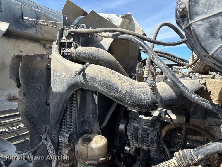 image for item FB3319 2007 Sterling L9500 ready mix truck