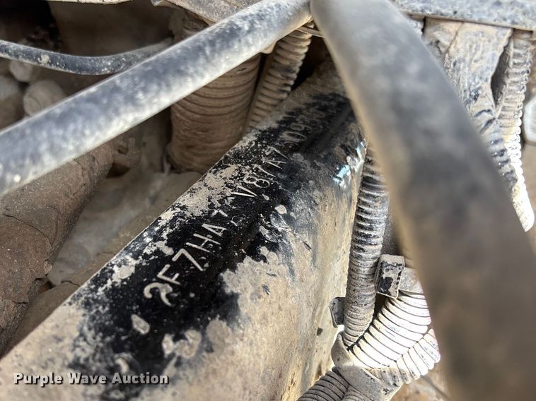 image for item FB3319 2007 Sterling L9500 ready mix truck