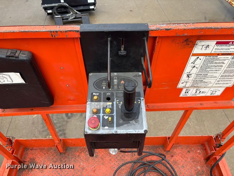 image for item FB3355 JLG 4069LE scissor lift