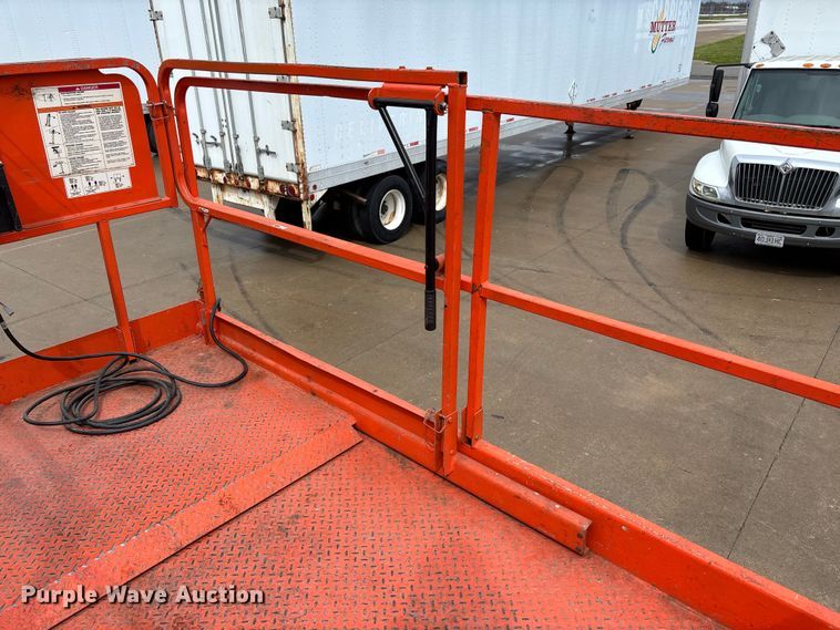 image for item FB3355 JLG 4069LE scissor lift