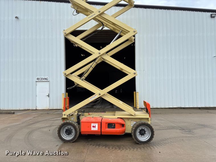 image for item FB3355 JLG 4069LE scissor lift