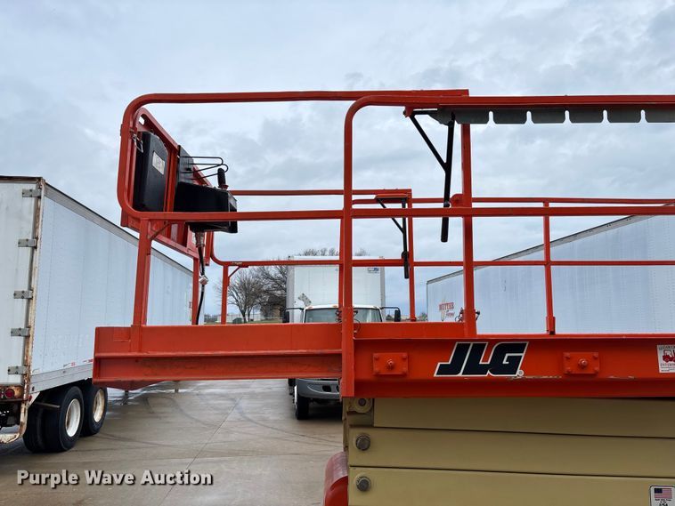 image for item FB3355 JLG 4069LE scissor lift