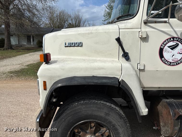 image for item FB3372 1983 Ford LNT8000 dump truck