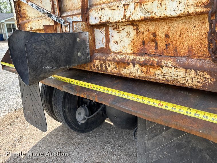 image for item FB3372 1983 Ford LNT8000 dump truck