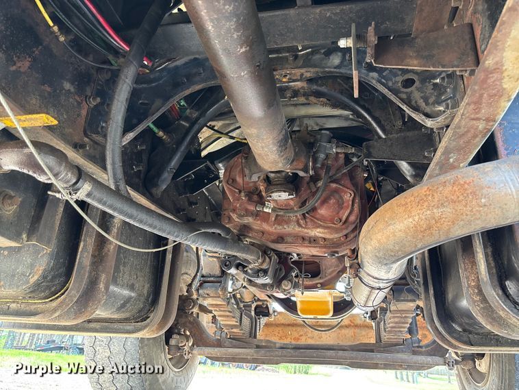 image for item FB3372 1983 Ford LNT8000 dump truck