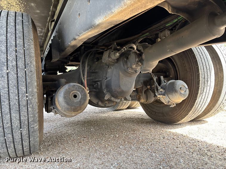 image for item FB3372 1983 Ford LNT8000 dump truck