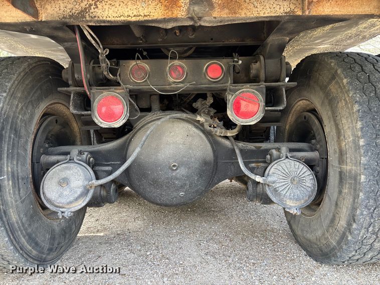 image for item FB3372 1983 Ford LNT8000 dump truck