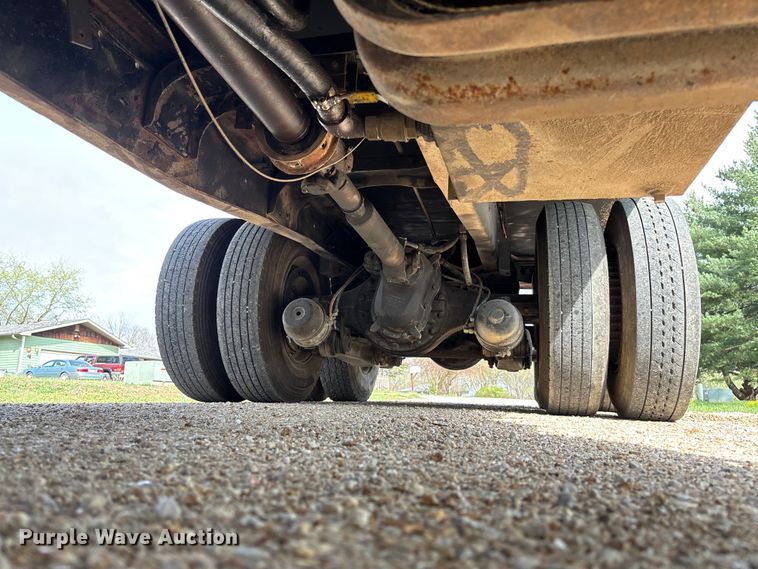 image for item FB3372 1983 Ford LNT8000 dump truck