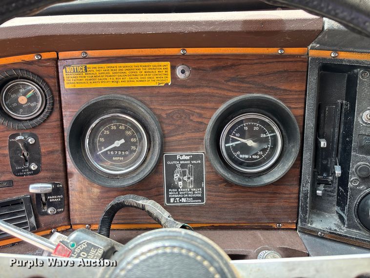 image for item FB3372 1983 Ford LNT8000 dump truck