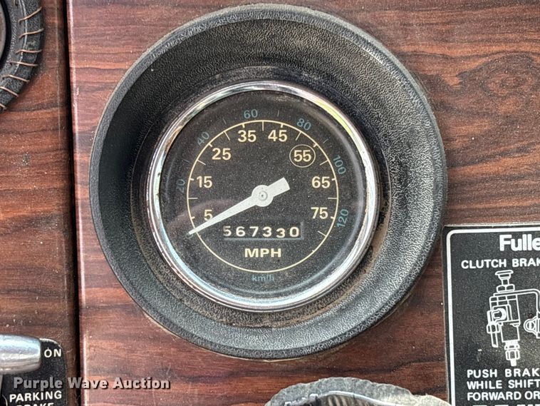 image for item FB3372 1983 Ford LNT8000 dump truck