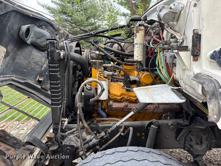 image for item FB3372 1983 Ford LNT8000 dump truck