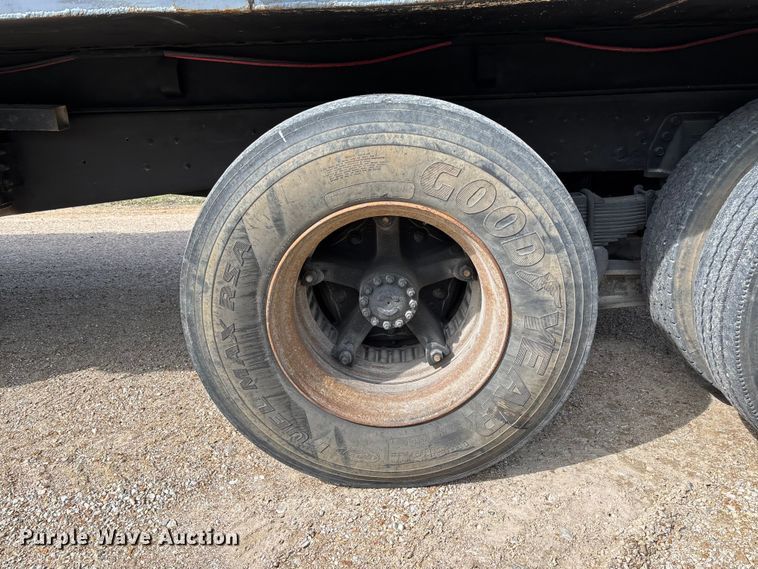 image for item FB3372 1983 Ford LNT8000 dump truck