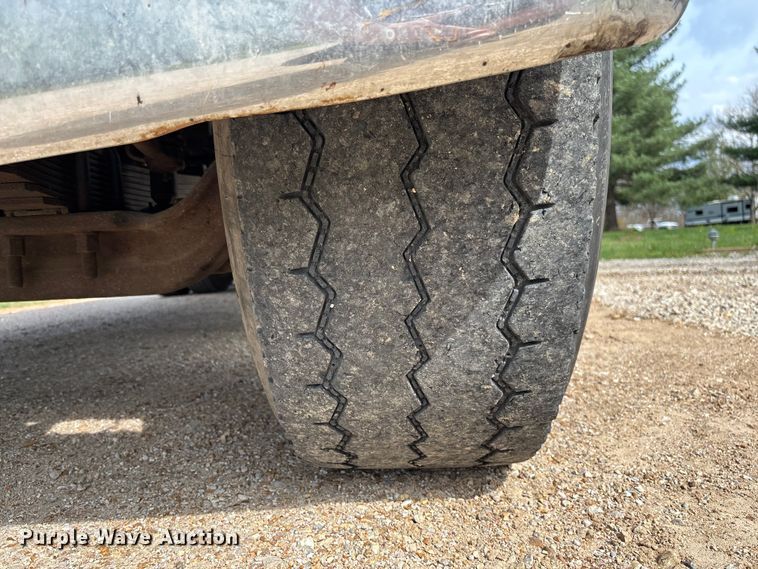 image for item FB3372 1983 Ford LNT8000 dump truck