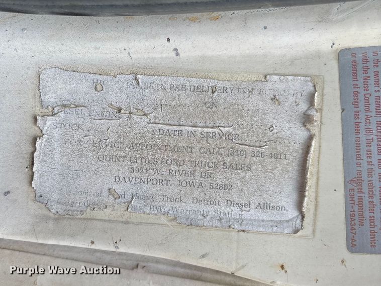 image for item FB3372 1983 Ford LNT8000 dump truck