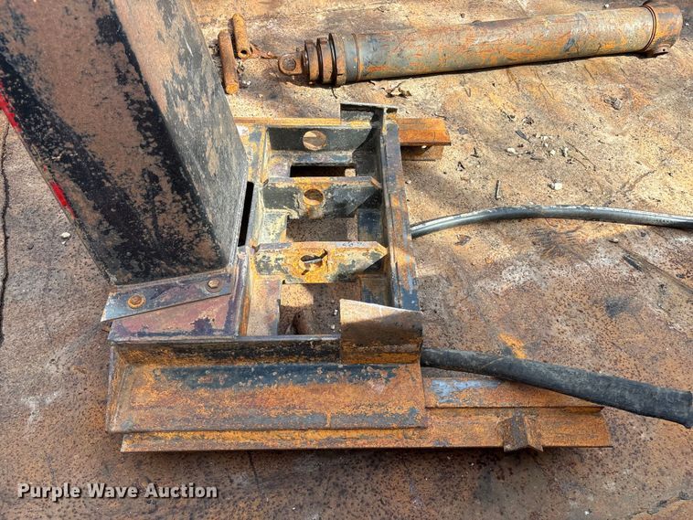 image for item FB3373 Davis dump bed