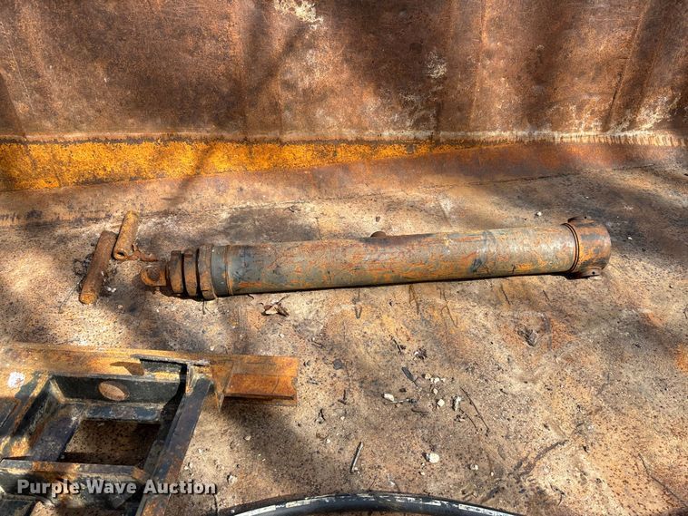 image for item FB3373 Davis dump bed