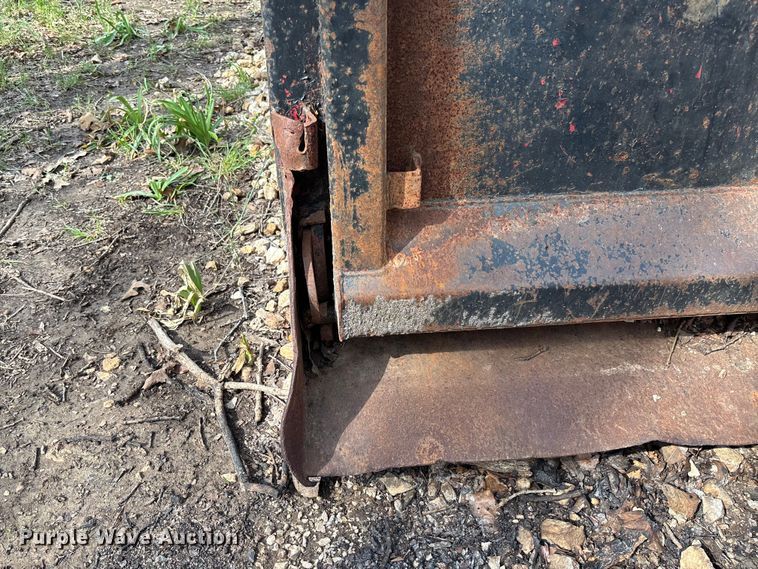 image for item FB3373 Davis dump bed