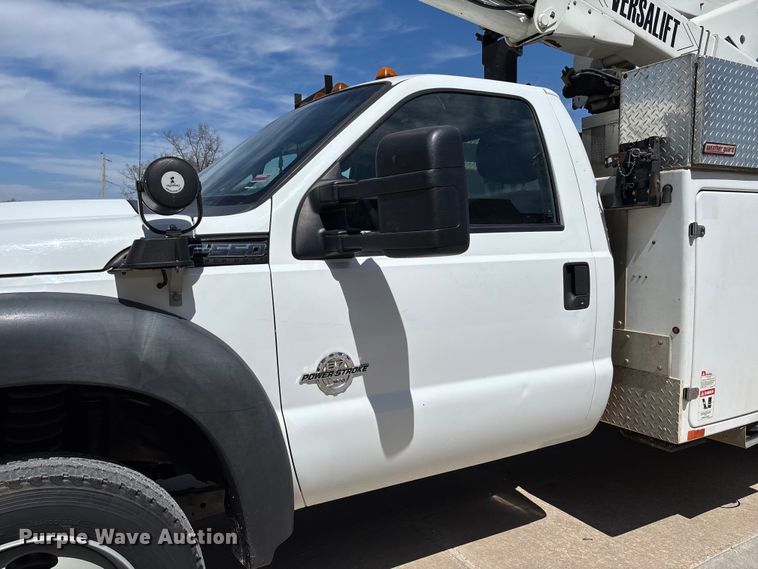 image for item FB3392 2011 Ford F550 bucket truck